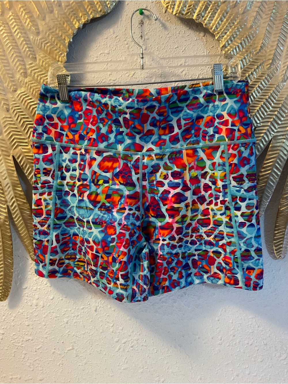 CVG Constantly Varied Gear 5 inch Shorts - size L
